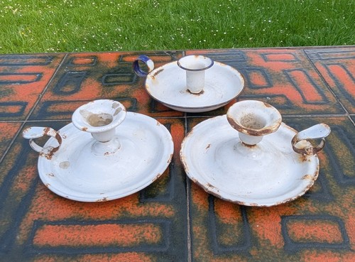 Trois anciens bougeoirs - anciens,