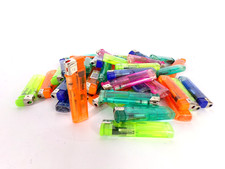 Lot de 50 briquets gaz