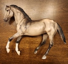 Breyer Classics Ginger American Quarter Horse (Grullo) #678 - 9" grey gray