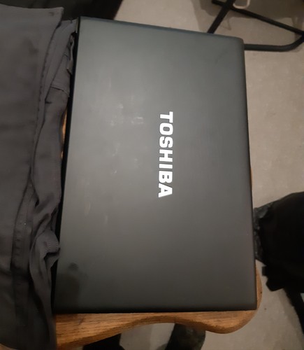 Port toshiba satellite - port,