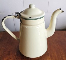 Ancienne cafetière émaillée