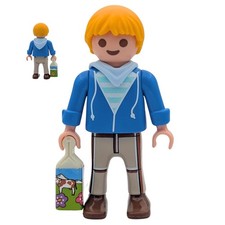 Figurine enfant bleu/gris jus