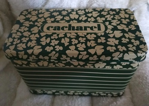 Cacharel grande boite métal - cacharel,