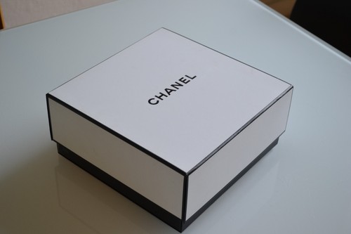Chanel paris grande boite - paris,