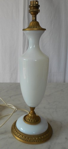 Ancienne lampe opaline - ancienne, en