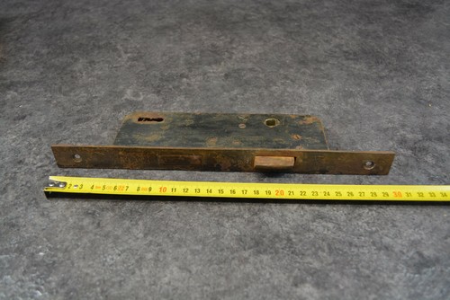 Grande serrure ancienne - serrure,