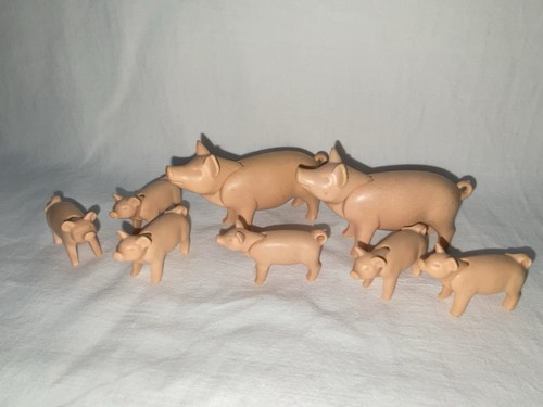 Playmobil pigs and piglets