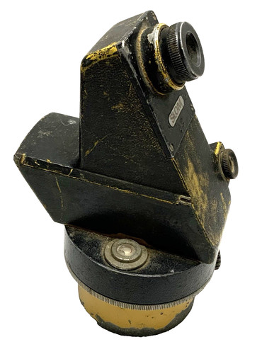 Ancien theodolite instrument - ancien,