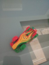 VOITURE CARS DISNEY PIXAR -
