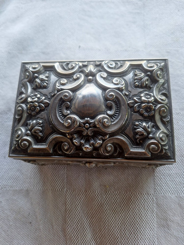 Boite bijoux en metal - boite, a