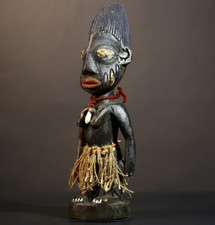 Statue africaine yaka figurine