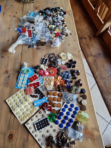 Lot boutons anciens - de,