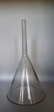Entonnoir en verre n°2. Objet