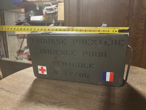 Trousse secours militaire - de,