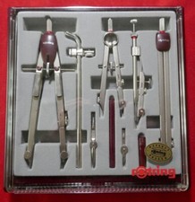 Boite de quatre compas