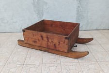 Importante luge à foin en pin