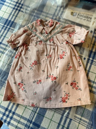 Vêtements pour poupée