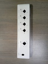 Façade Face Cache Métal