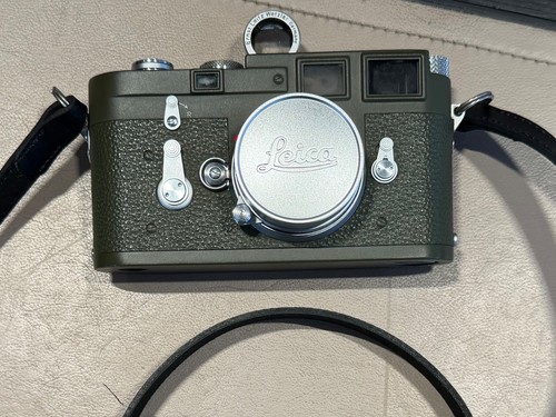 Leica green repeint - leica,