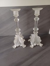 Paire de bougeoirs en verre