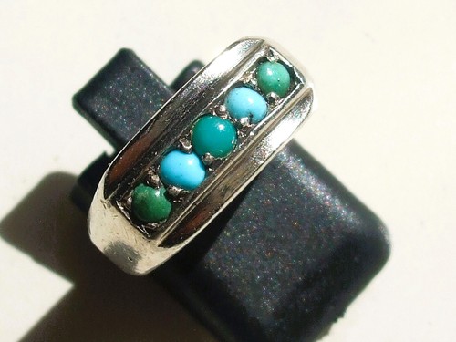 Belle bague ancienne - belle, en