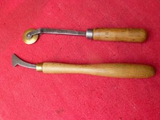 2 OUTILS DE BOURRELIER CORDONNIER TRAVAIL DU CUIR ROUGIER-PLE (56)