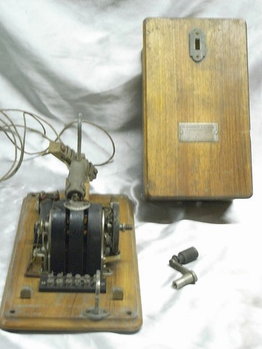 Ancien telephone - ,