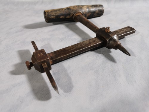 Outil ancien cordonnier - outil,