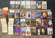 Gros Lot 37 LIVRES HARLEQUIN