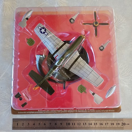 Avion militaire die cast - 1/72,