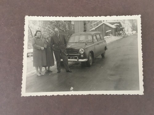 Ancienne photo famille - /,