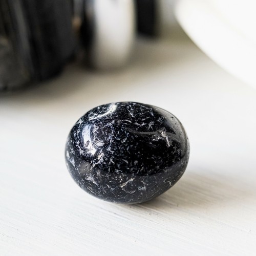 Sodalite foncée pierre - foncée,