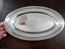 PLAT OVALE METAL ARGENTE HOTEL
