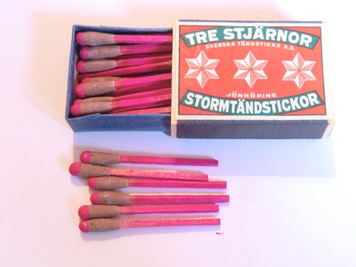 Antique matchbox sweden tre - sweden,