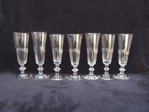 Flutes champagne en - à,