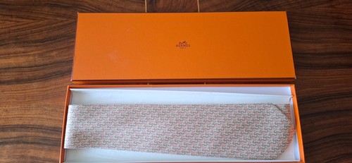 Cravate hermes avec boîte - avec,