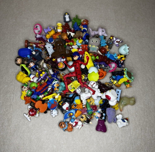 Gros lot figurines jouets