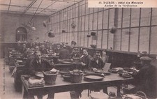 Old postcard postcard PARIS Hôtel des Monnaies workshop verification