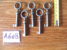 LOT A608 DE 5 CLÉ CLÉS CLEFS