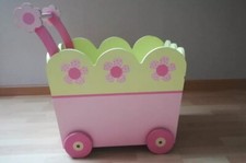 Coffre à jouets à roulettes