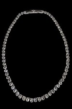 Elegant swarovski collier Tennis Ras Du Cou, Cristal Imitant Le Diamant Signé 