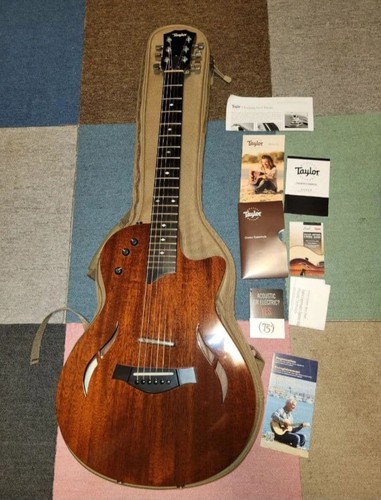 Guitare électrique acoustique
