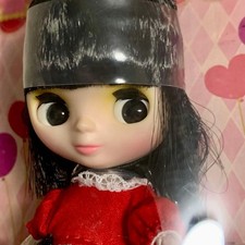 Petit Blythe Carousel Lucy