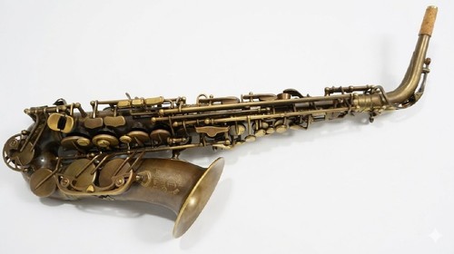 Saxophone alto brute
