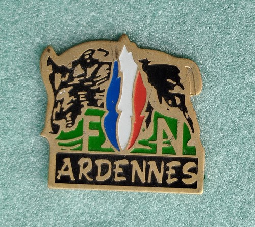 Rare pin ardennes - pin's,