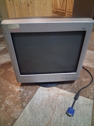 Vth compaq fs7600 crt - compaq,