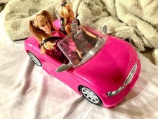Voiture Barbie avec deux