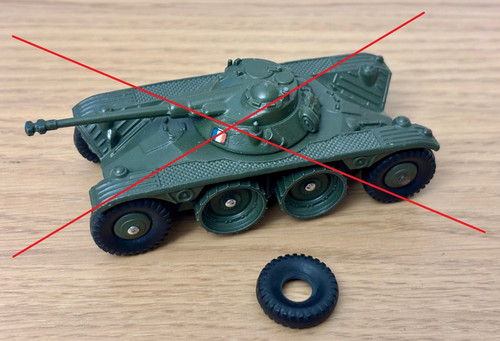 Dinky toys militaire pneu - toys,