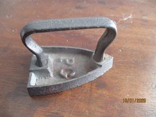 ANCIEN FER A REPASSER