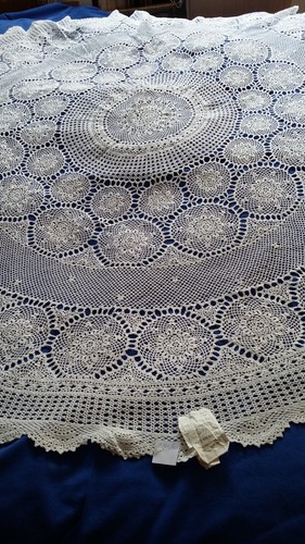 Ancienne nappe ronde blanche - ancienne,